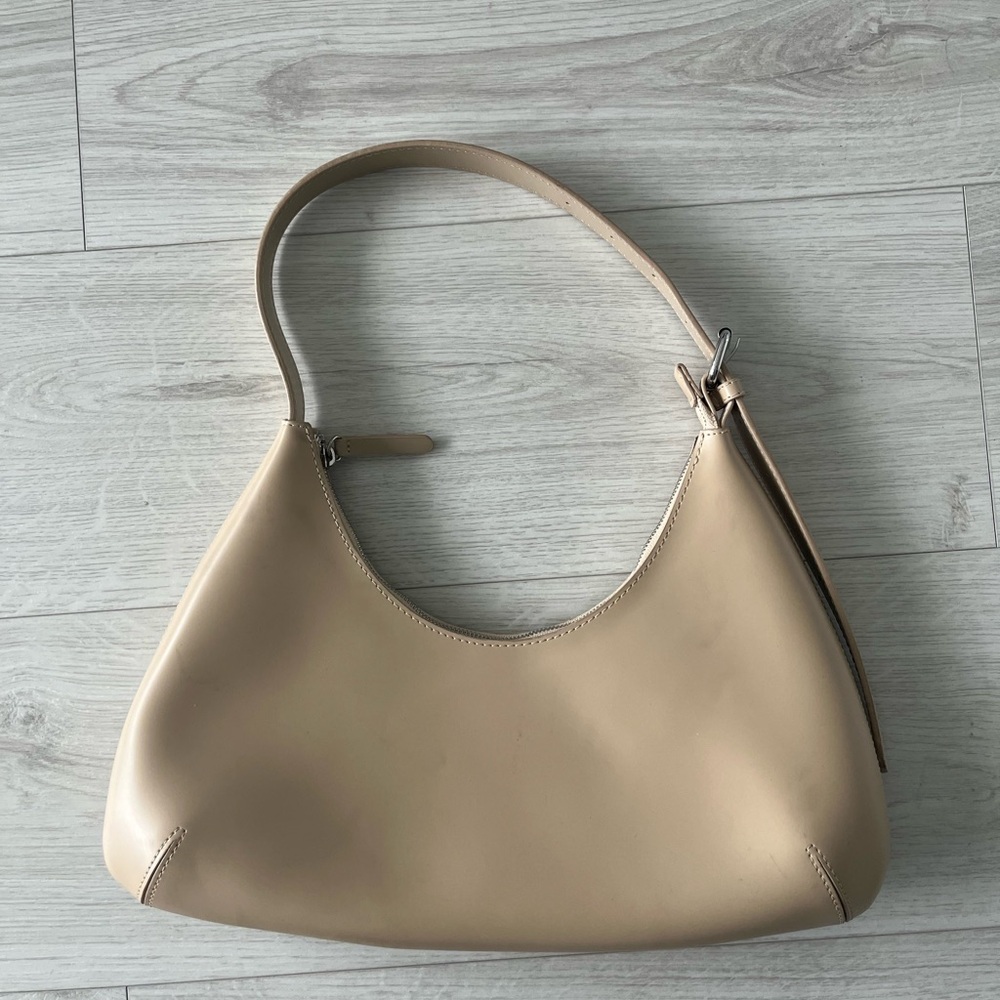 OAK + FORT Cream Leather Shoulder Bag